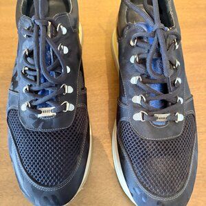 NWOT Women's Nubikk Evi Jaw Navy Blue Camo Sneakers. Size 39/8.5